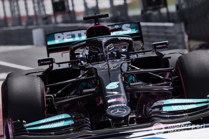 Lewis Hamilton, Mercedes W12