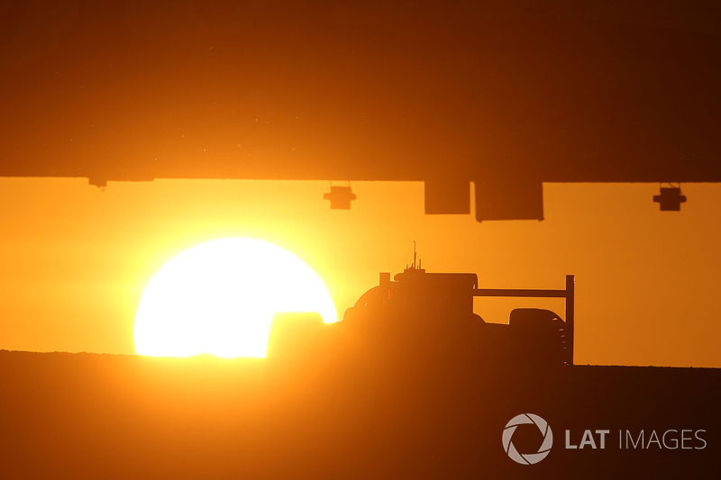 L'alba a Le Mans