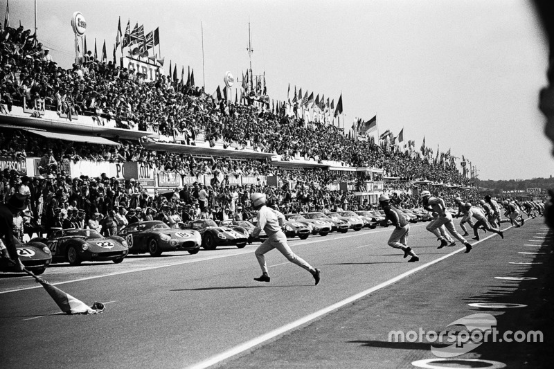 Le Mans: Pedro Rodriguez, Lorenzo Bandini and Mike Parkes are the first three starters