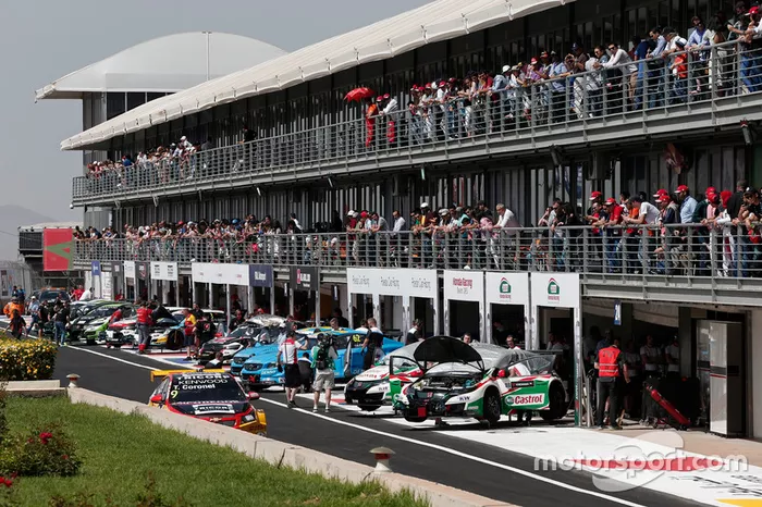 Aspectos en el pitlane