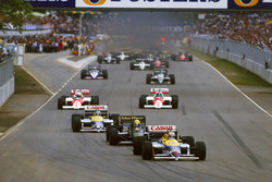 Einführungsrunde: Nigel Mansell, Williams FW11 Honda, führt