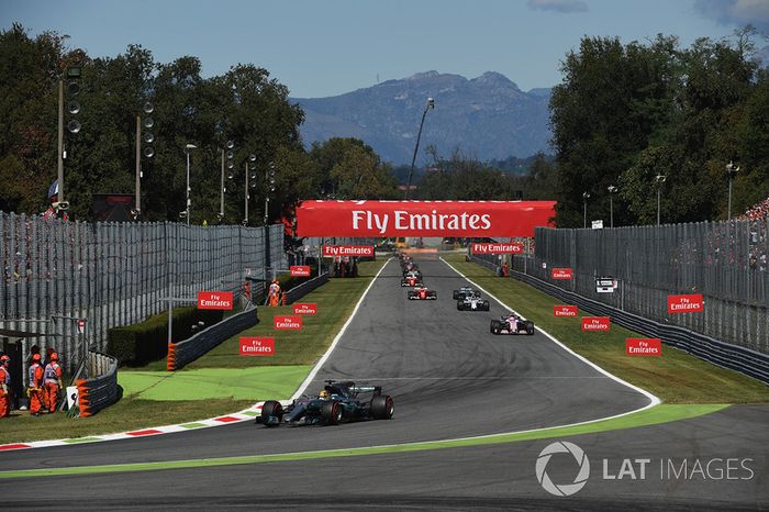 Lewis Hamilton, Mercedes-Benz F1 W08