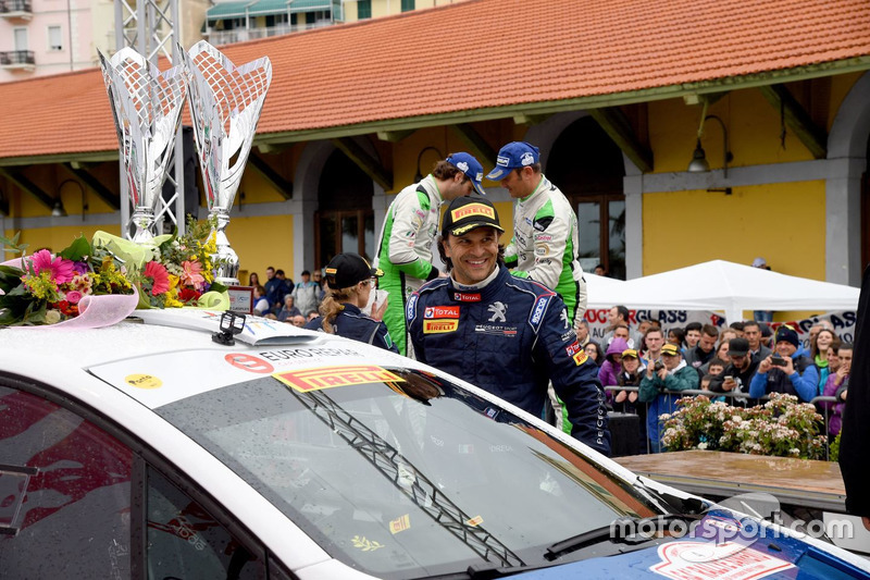 Cerimonia di Premiazione: Paolo Andreucci, Peugeot 208 T16, Peugeot Sport Italia