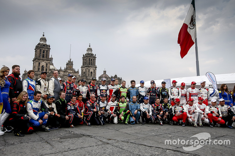 Foto de grupo de pilotos