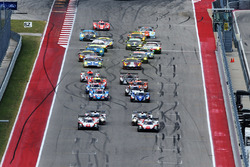 Start: #1 Porsche Team Porsche 919 Hybrid: Neel Jani, Andre Lotterer, Nick Tandy leads