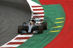 Льюіс Хемілтон, Mercedes AMG F1 W08