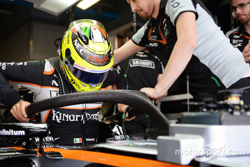 Sergio Perez, Sahara Force India F1 VJM09, con il dispositivo Halo