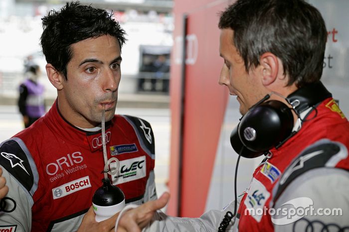 O Audi #8 de Lucas di Grassi, Loic Duval e Oliver Jarvis veio logo atrás, na segunda posição.