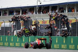 Daniel Ricciardo, Red Bull Racing RB12 celebrates his second position at the end of the race