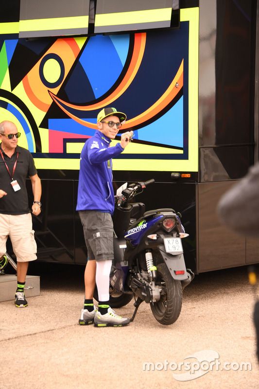 Valentino Rossi, Yamaha Factory Racing