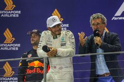Podium: race winner Lewis Hamilton, Mercedes AMG F1, second place Daniel Ricciardo, Red Bull Racing and Eddie Jordan