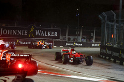 Себастьян Феттель, Ferrari SF70H, аварія на першому колі гонки