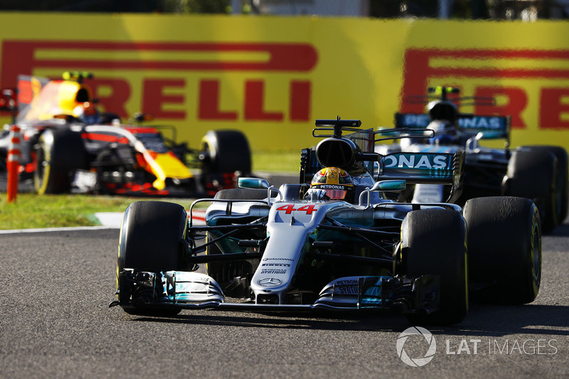 Lewis Hamilton, Mercedes AMG F1 W08, Valtteri Bottas, Mercedes AMG F1 W08, Max Verstappen, Red Bull Racing RB13