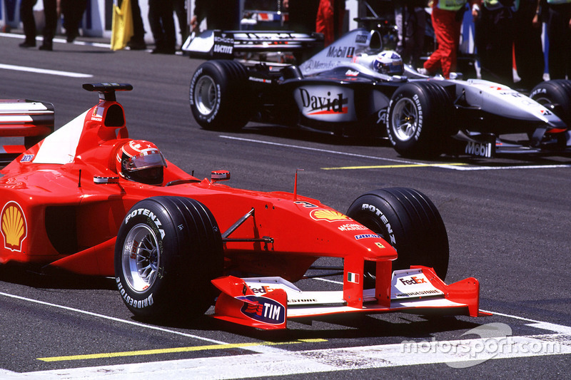 Michael Schumacher et David Coulthard au départ du GP de France