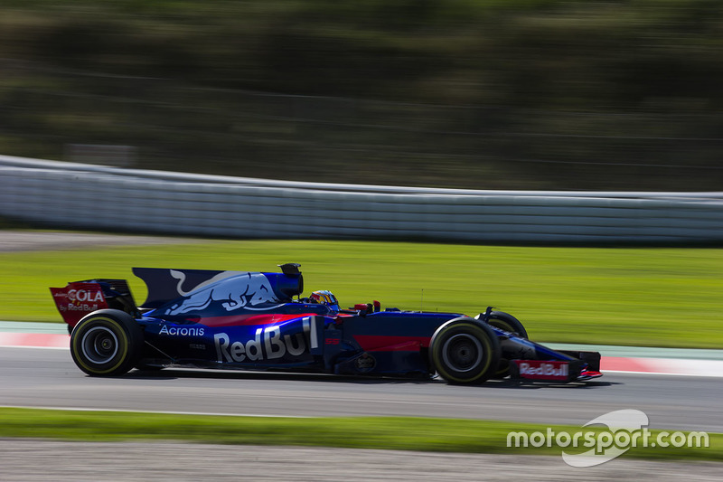 Карлос Сайнс-мл., Scuderia Toro Rosso STR12