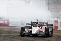 Sébastien Bourdais, Dale Coyne Racing Honda, celebrates his win with a burnout