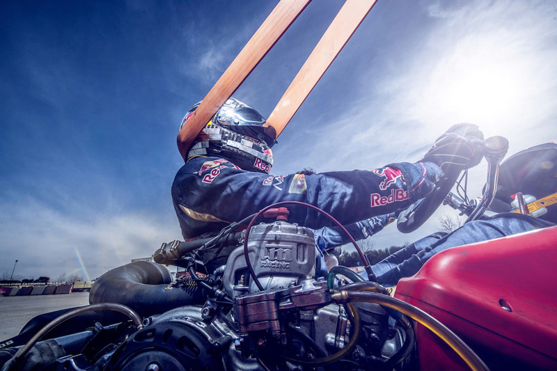 Carlos Sainz Jr., Scuderia Toro Rosso pendant son entraînement au Karting Club Correcaminos à Recas