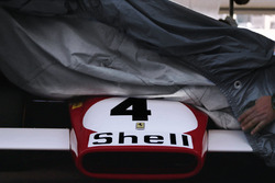 La Ferrari 312B prima delle prime sessioni di qualifiche al Grand Prix Historique di Montecarlo 2016
