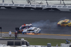 Unfall: Denny Hamlin, Joe Gibbs Racing, Toyota; Brad Keselowski, Team Penske, Ford
