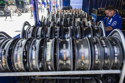 Ruote in attesa delle gomme Michelin