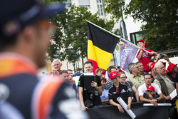 Des fans de Thierry Neuville, Hyundai Motorsport
