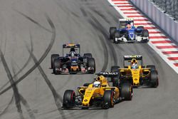 Kevin Magnussen, Renault Sport F1 Team RS16