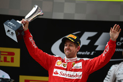Podium: tweede Sebastian Vettel, Ferrari