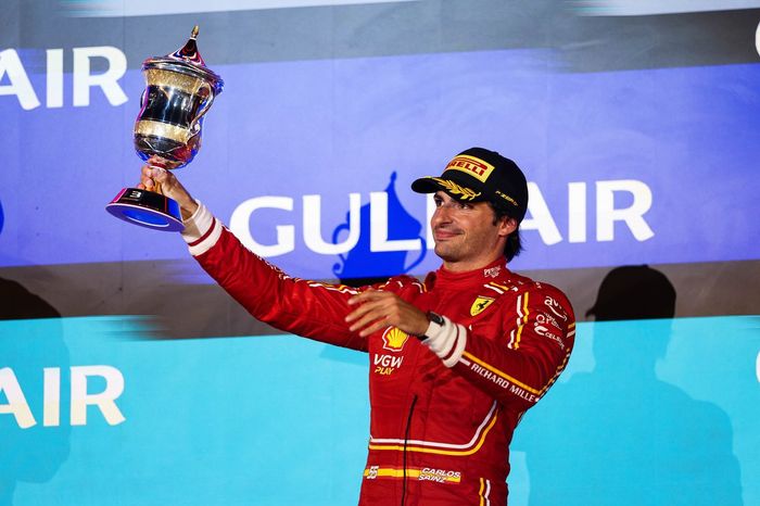 127 - Carlos Sainz, 3º en el GP de Bahrein 2024 con Ferrari