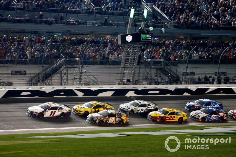 Denny Hamlin, Joe Gibbs Racing, Toyota Camry FedEx Express Kyle Busch, Joe Gibbs Racing, Toyota Camry M&M's Chocolate Bar Michael McDowell, Front Row Motorsports, Ford Mustang Love's Travel Stops Joey Logano, Team Penske, Ford Mustang Shell Pennzoil Ty Dillon, Germain Racing, Chevrolet Camaro GEICO Ryan Preece, JTG Daugherty Racing, Chevrolet Camaro Kroger.com