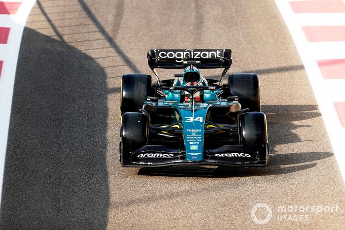 Felipe Drugovich, Aston Martin AMR22