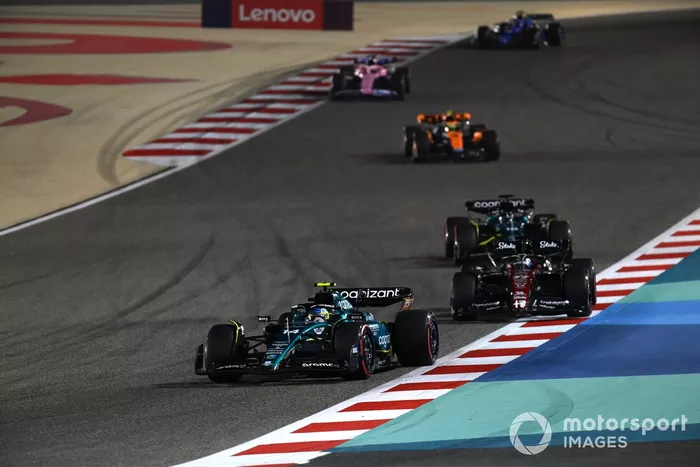 Fernando Alonso, Aston Martin AMR23, Valtteri Bottas, Alfa Romeo C43, Lance Stroll
