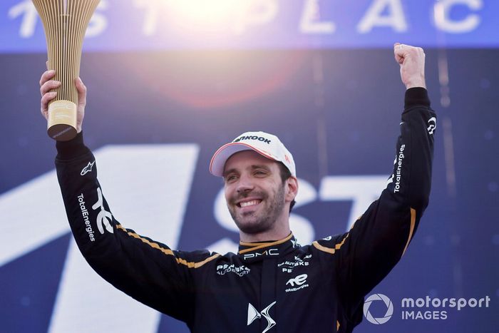 Jean-Eric Vergne, DS Penske, 1st position, lifts the winners trophy