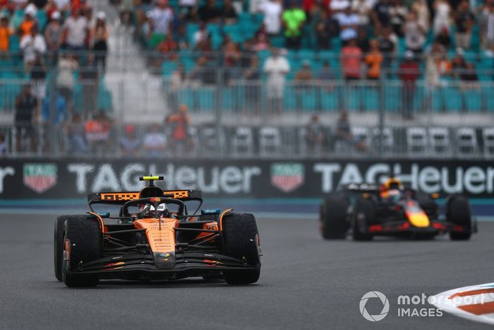 Lando Norris, McLaren, Max Verstappen, Red Bull Racing