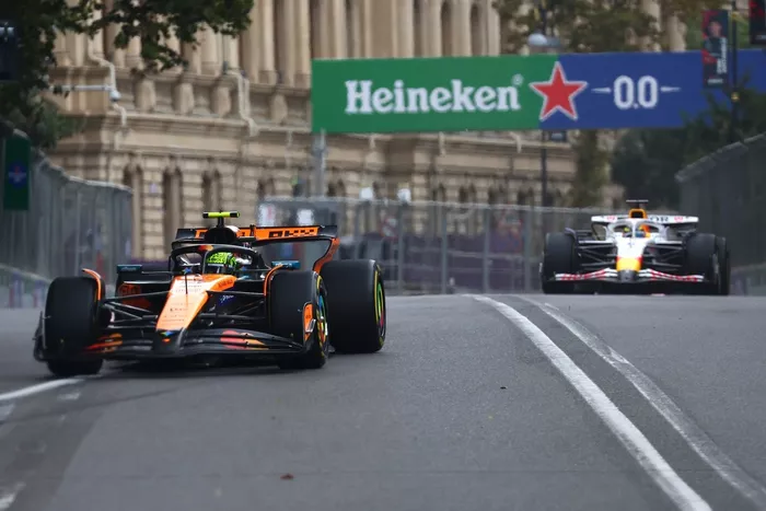 Lando Norris, McLaren, Isack Hadjar, Racing Bulls Team
