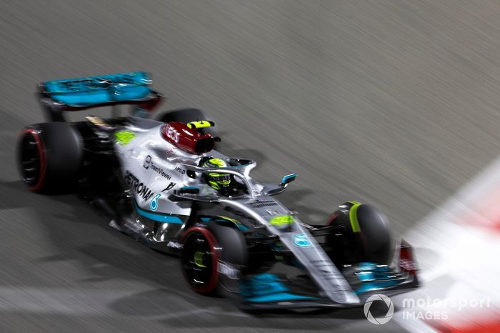 Lewis Hamilton, Mercedes W13