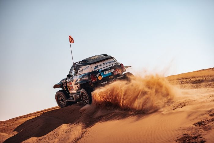 #224 X-Raid Mini JCW Team Mini: Lionel Baud, Lucie Baud