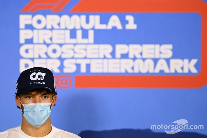 Pierre Gasly, AlphaTauri en la conferencia de prensa