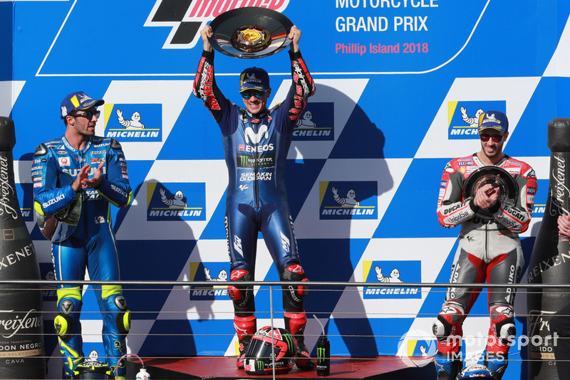 Podio: ganador de la carrera Maverick Viñales, Yamaha Factory Racing, segundo clasificado Andrea Iannone, Team Suzuki MotoGP, tercer clasificado Andrea Dovizioso, Ducati Team