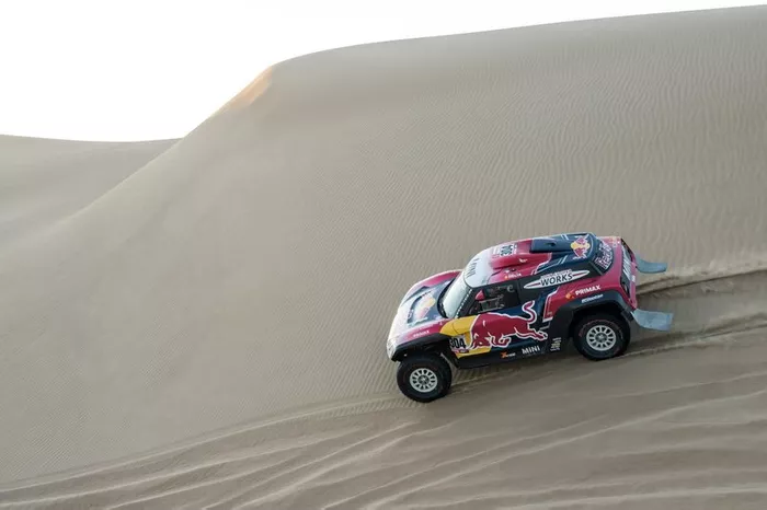 #304 X-Raid Mini JCW Team: Stéphane Peterhansel, David Castera