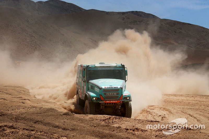 #513 Team De Rooy Iveco: Маурік ван ден Гьовель, Мартейн ван Рой, Петер Кьойперс