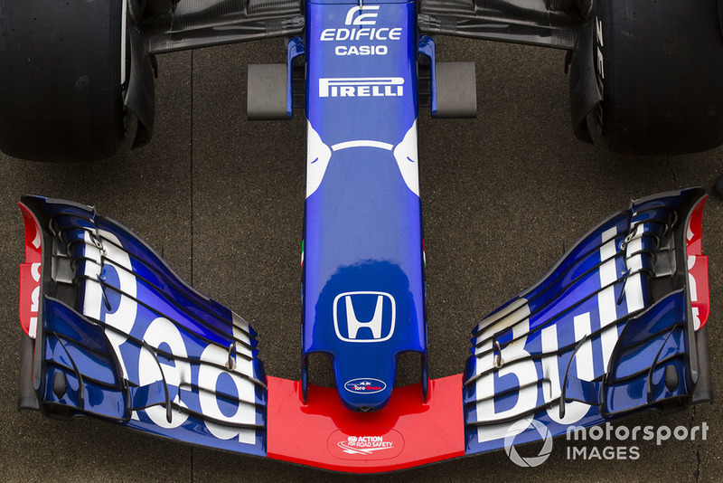 Scuderia Toro Rosso STR13 nariz y alerón delantero