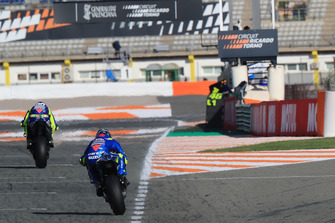 Valentino Rossi, Yamaha Factory Racing, Alex Rins, Team Suzuki MotoGP