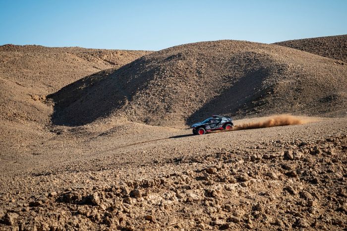 #202 Team Audi Sport Audi: Carlos Sainz, Lucas Cruz