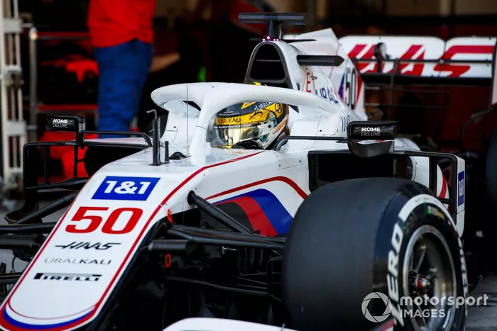Robert Shwartzman, Haas VF-21 