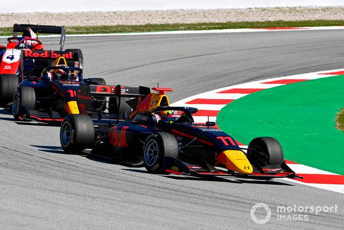 Ayumu Iwasa, Hitech Grand Prix