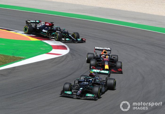 Valtteri Bottas, Mercedes W12, Max Verstappen, Red Bull Racing RB16B, Lewis Hamilton, Mercedes W12