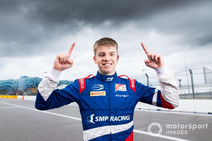 #45  Robert Shwartzman, FIA F3