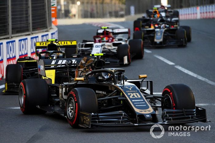 Kevin Magnussen, Haas F1 Team VF-19, Nico Hulkenberg, Renault R.S. 19, y Antonio Giovinazzi, Alfa Romeo Racing C38