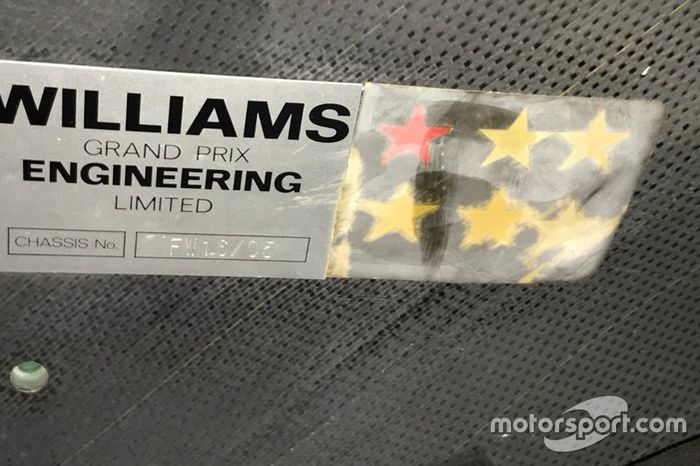 Dettaglio del numero di telaio della Williams FW14 di Riccardo Patrese