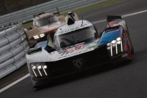 #94 Peugeot Totalenergies Peugeot 9X8: Loic Duval, Gustavo Menezes, Stoffel Vandoorn